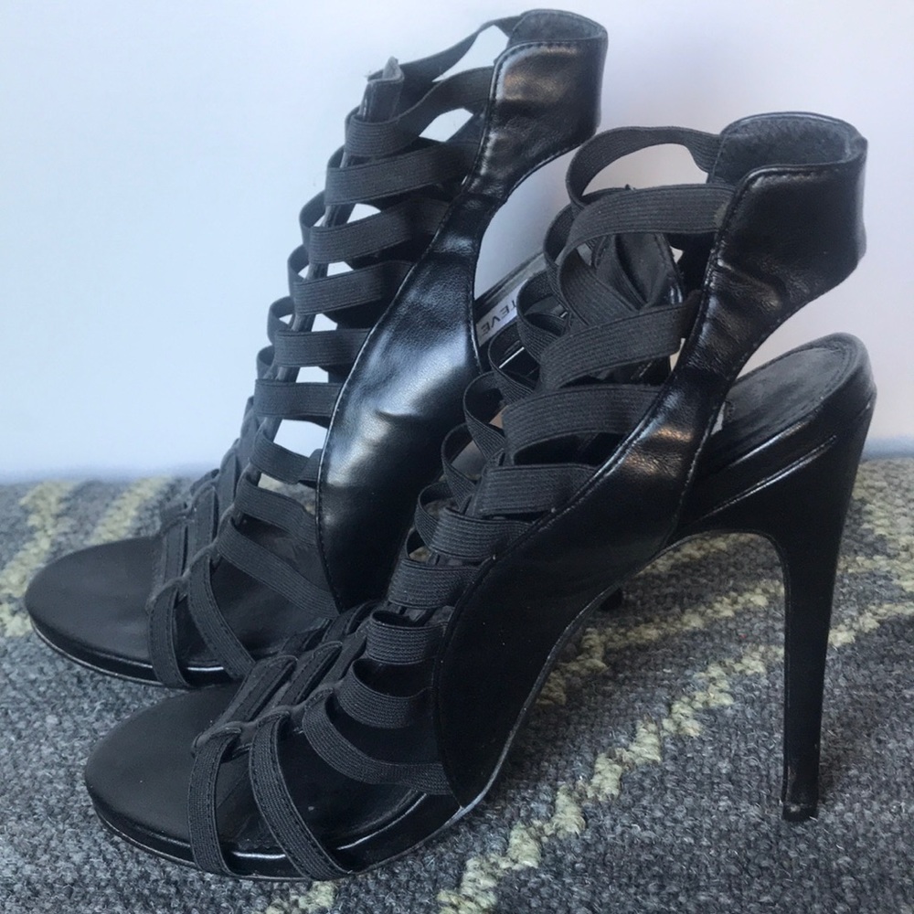 worn twice STEVE MADDEN black sexy shoes